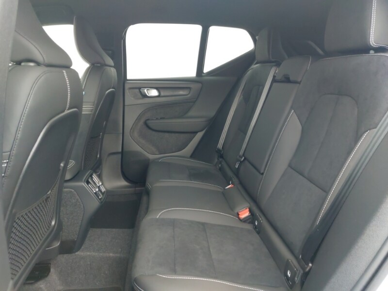 Used Volvo XC40 2025 for sale - 77815801: Photo 6