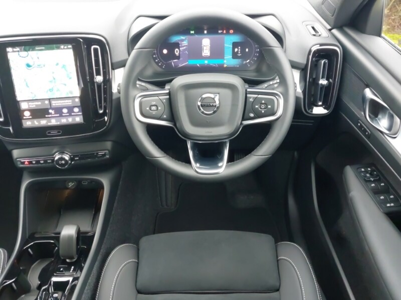 Used Volvo XC40 2025 for sale - 77815801: Photo 7