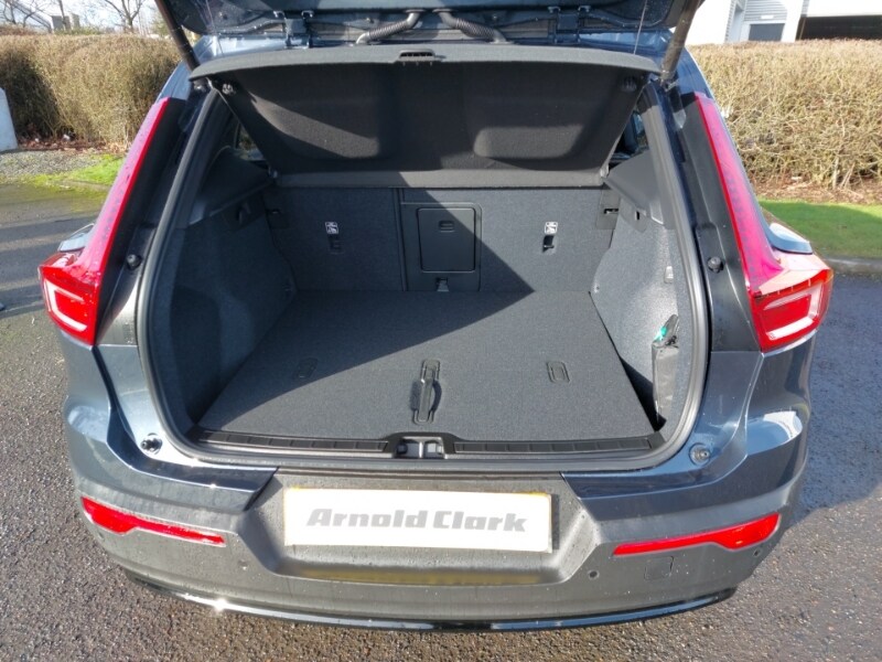 Used Volvo XC40 2025 for sale - 77569081: Photo 8