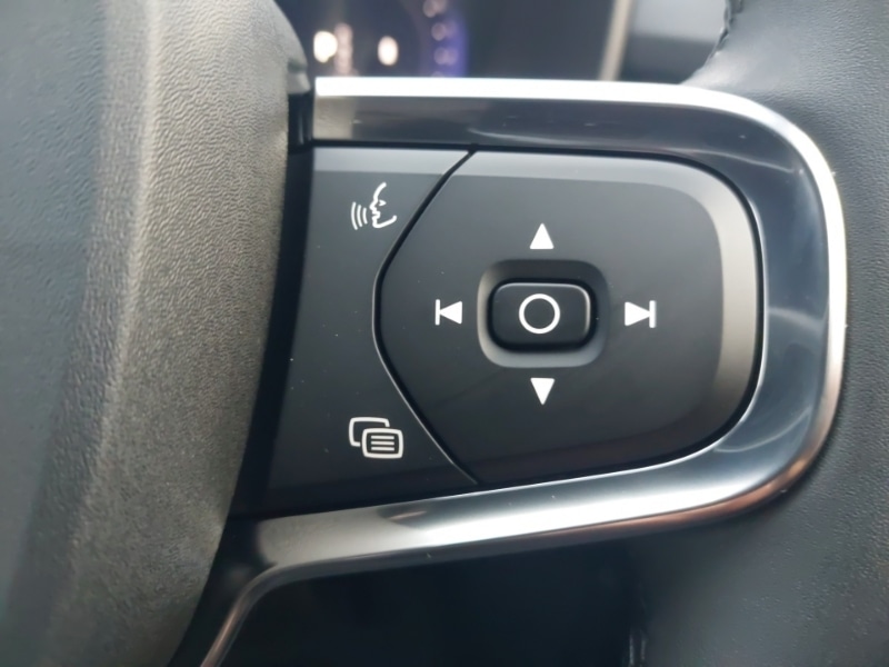 Used Volvo XC40 2025 for sale - 76556271: Photo 17