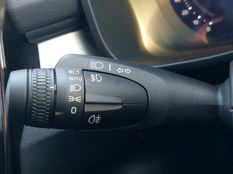 Used Volvo XC40 2025 for sale - 76556271: Photo 18