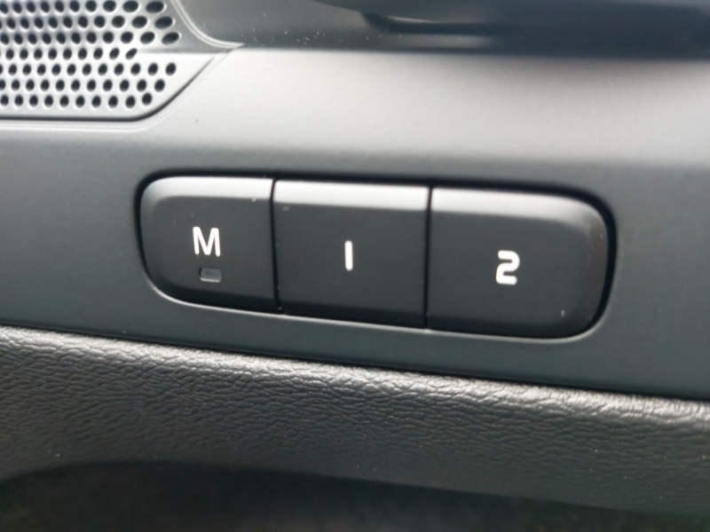 Used Volvo XC40 2025 for sale - 77815832: Photo 13