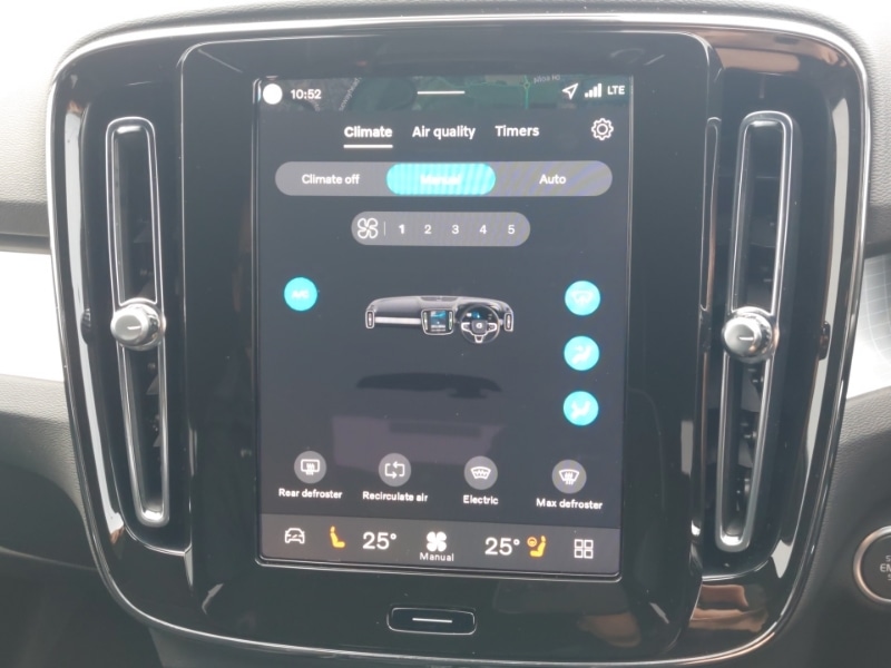 Used Volvo XC40 2025 for sale - 77815832: Photo 19