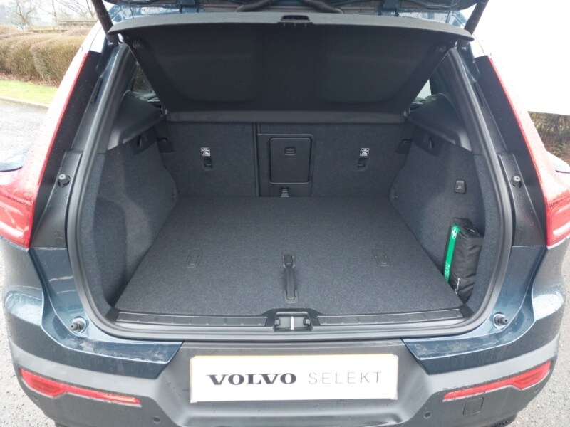 Used Volvo XC40 2025 for sale - 77815832: Photo 8