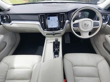 Used Volvo V60 2021 for sale - 78916673: Photo