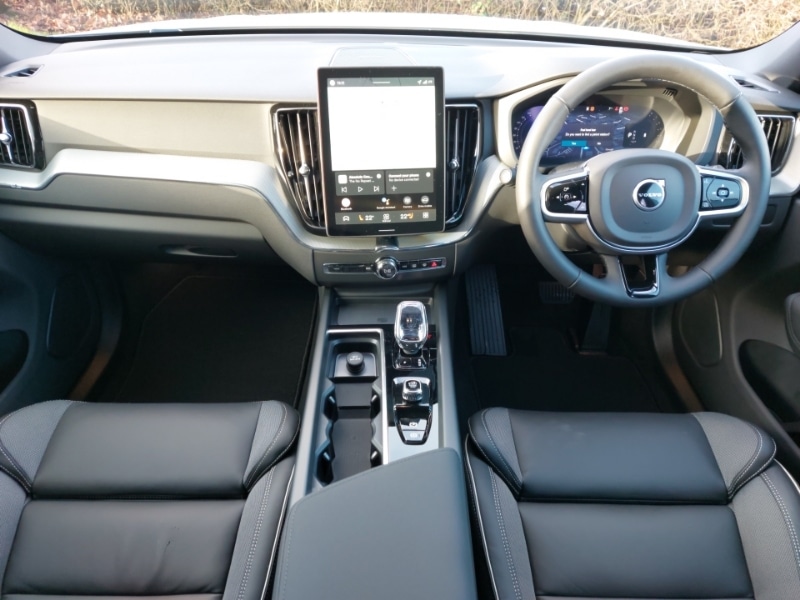 Used Volvo XC60 2025 for sale - 77209147: Photo 2