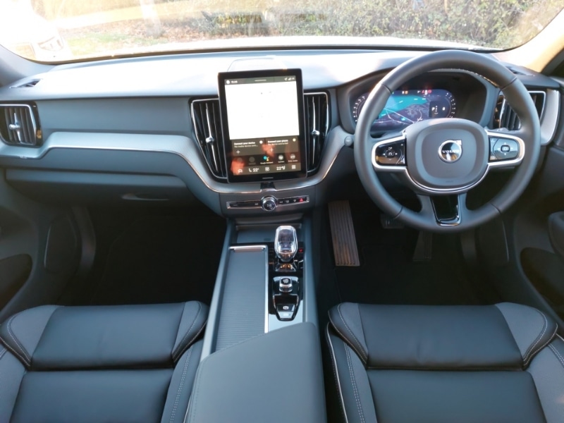 Used Volvo XC60 2025 for sale - 76644086: Photo 2