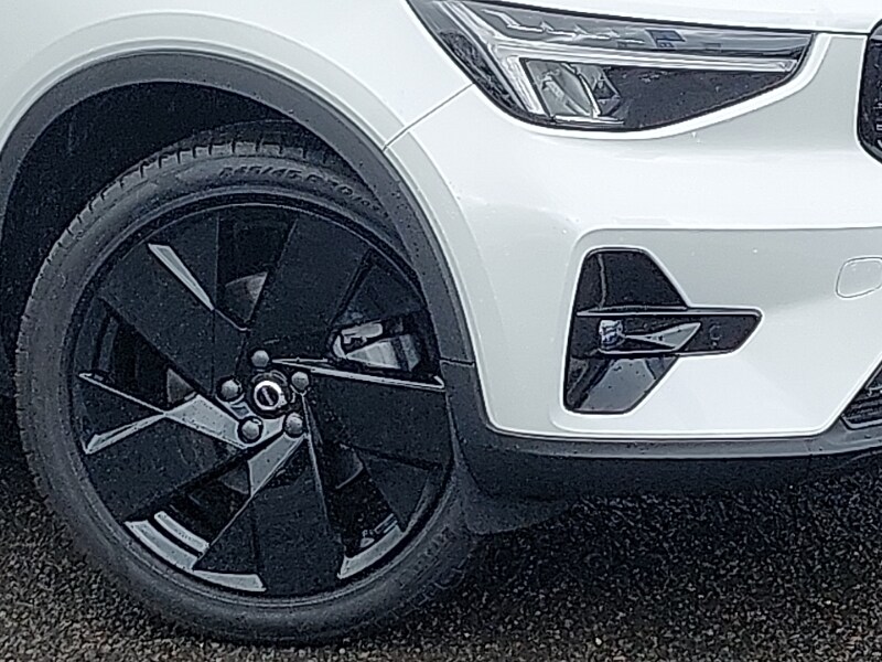 Used Volvo XC40 2025 for sale - 77815872: Photo 9