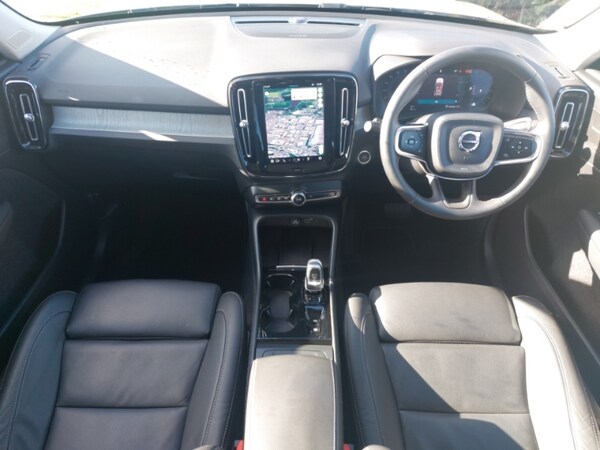 Used Volvo XC40 2024 for sale - 76238463: Photo 2