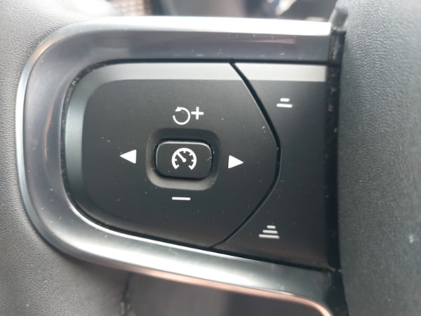 Used Volvo XC40 2021 for sale - 76331557: Photo 16