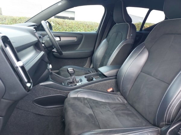 Used Volvo XC40 2021 for sale - 76331557: Photo 5