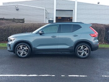 Used Volvo XC40 2023 for sale - 77999757: Photo