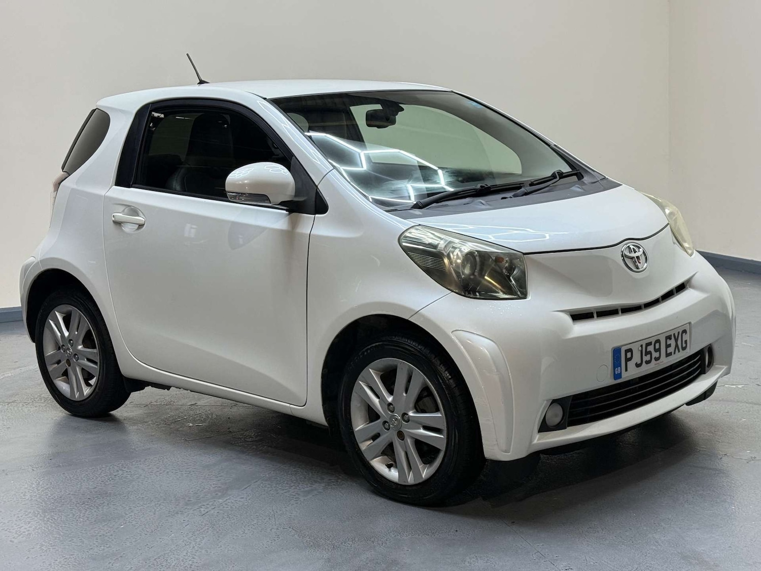 Used Toyota IQ 2009 for sale - 77198050: Photo 12