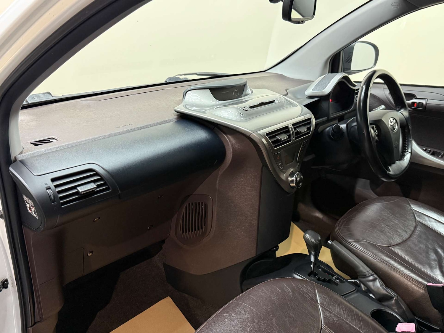 Used Toyota IQ 2009 for sale - 77198050: Photo 30