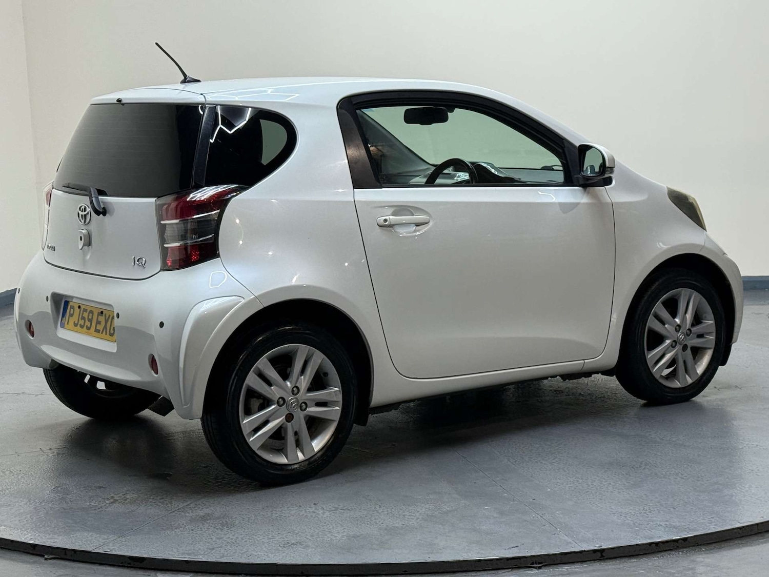 Used Toyota IQ 2009 for sale - 77198050: Photo 36