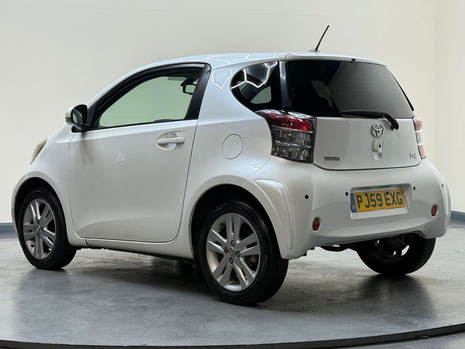 Used Toyota IQ 2009 for sale - 77198050: Photo 42