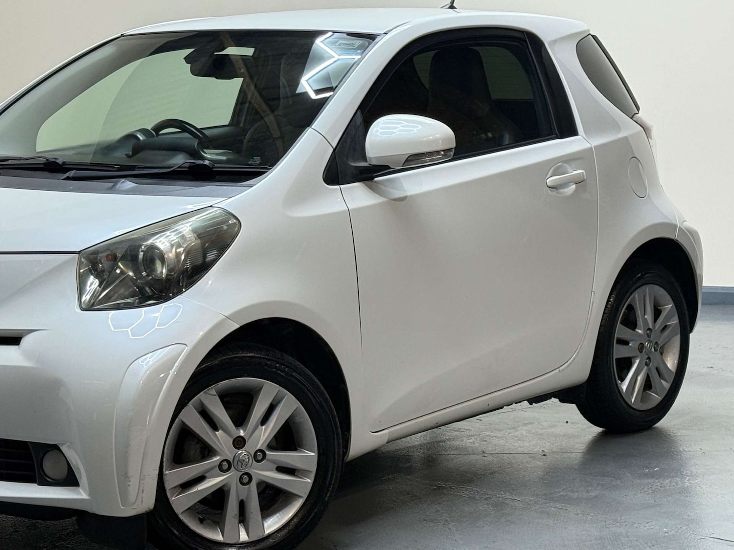 Used Toyota IQ 2009 for sale - 77198050: Photo 47