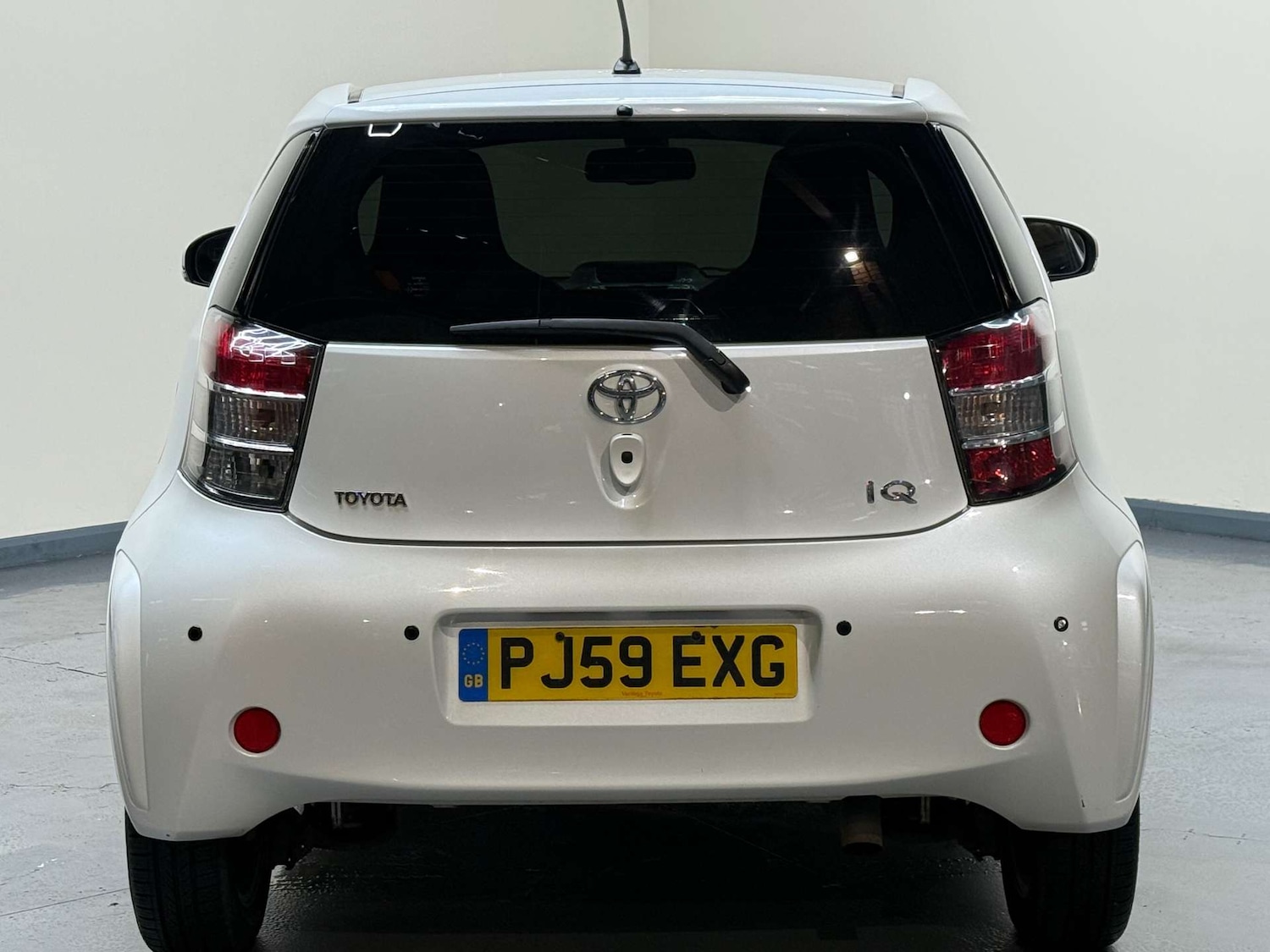 Used Toyota IQ 2009 for sale - 77198050: Photo 50