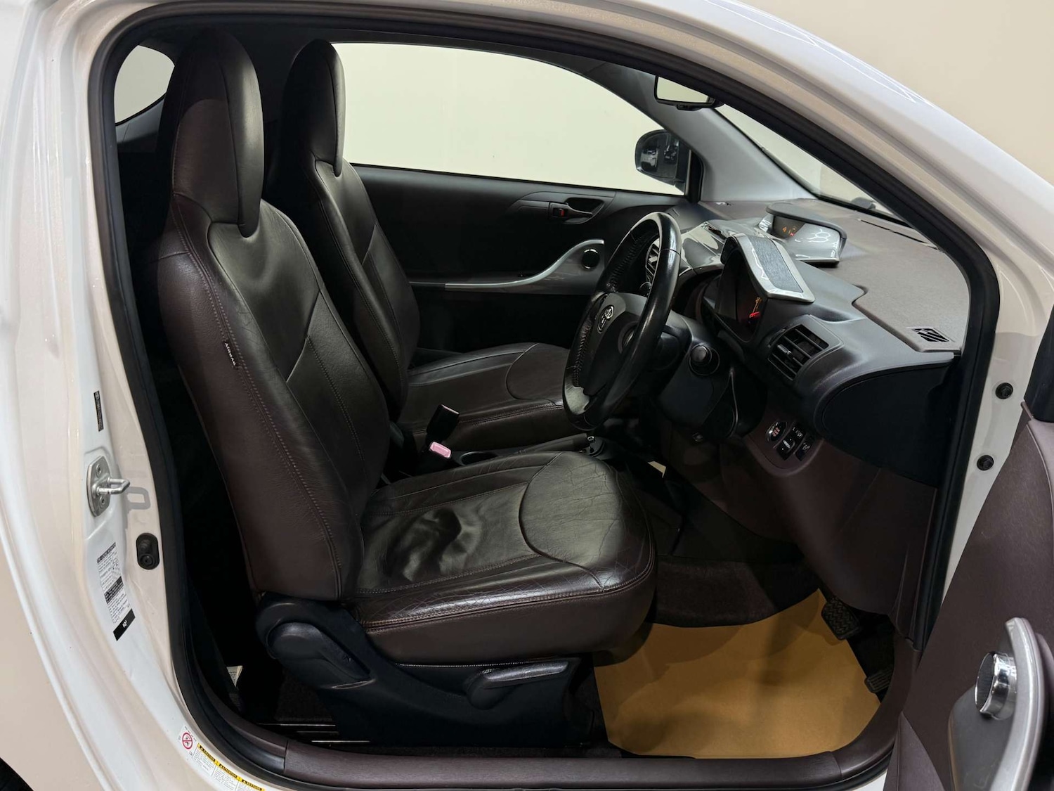 Used Toyota IQ 2009 for sale - 77198050: Photo 52