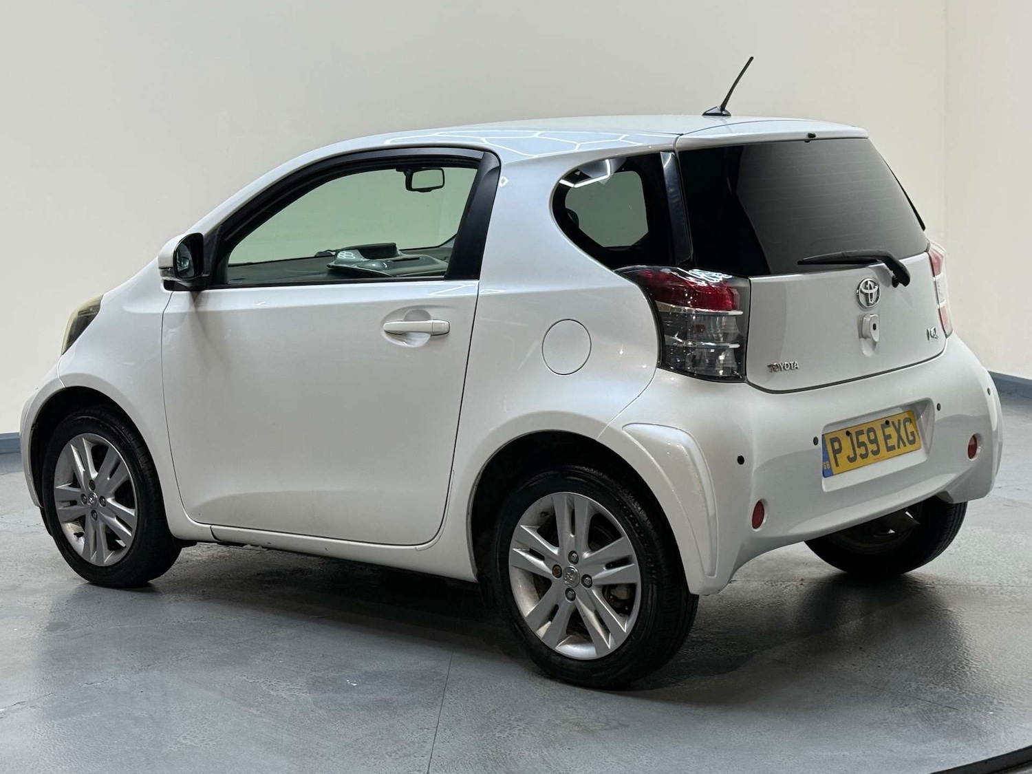 Used Toyota IQ 2009 for sale - 77198050: Photo 7