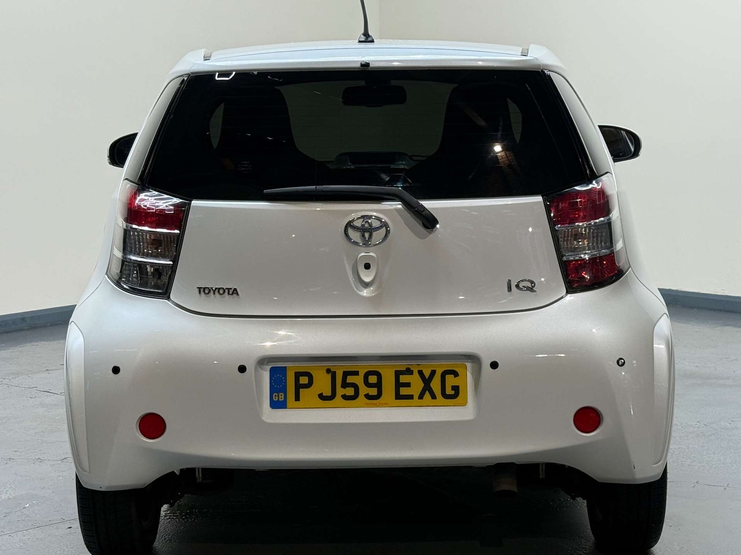Used Toyota IQ 2009 for sale - 77198050: Photo 9