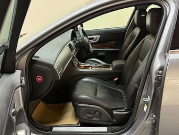 Used Jaguar XF 2011 for sale - 79556836: Photo