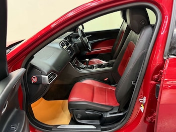 Used Jaguar XE 2015 for sale - 78026407: Photo