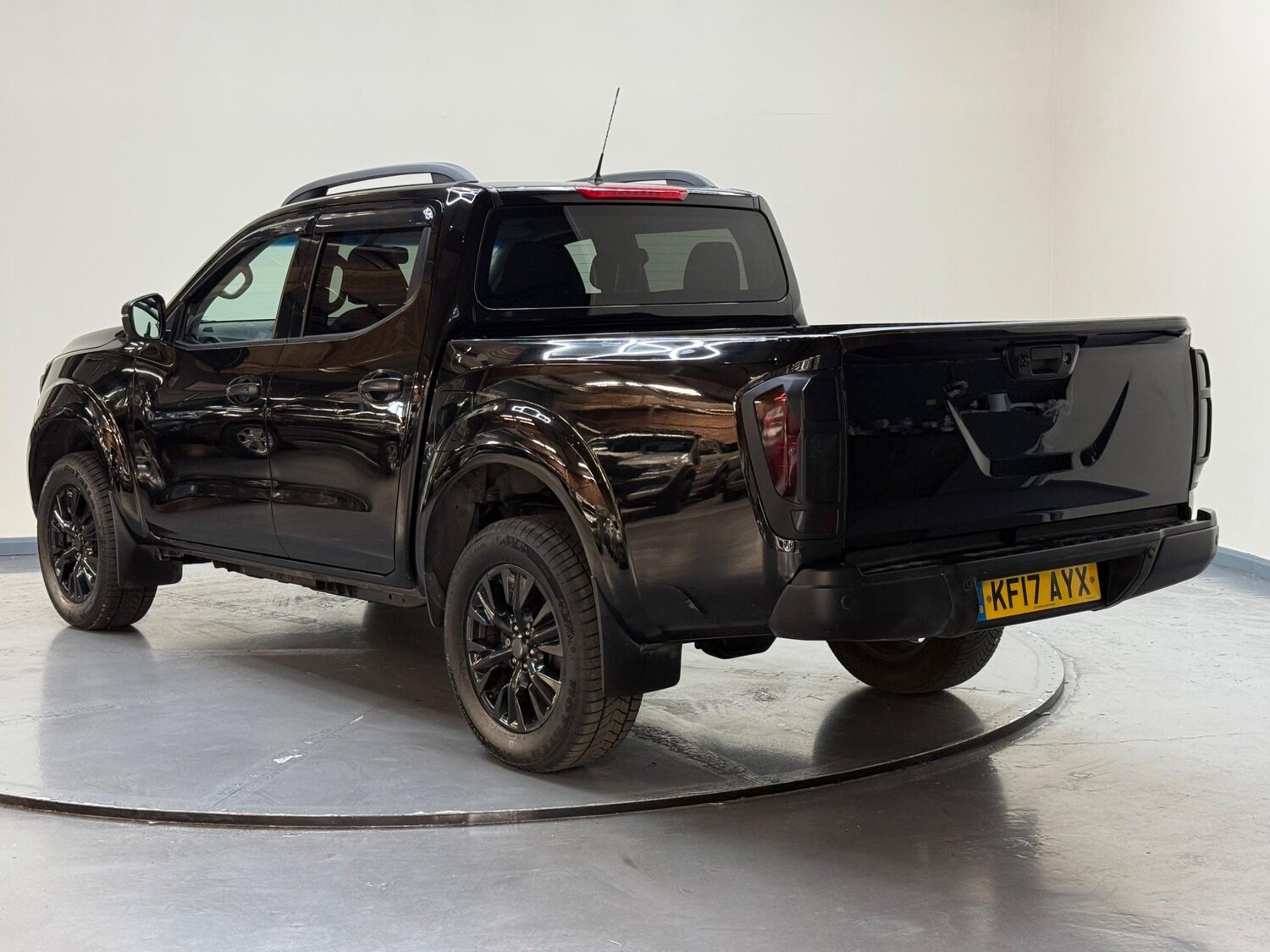 Vehicle 33