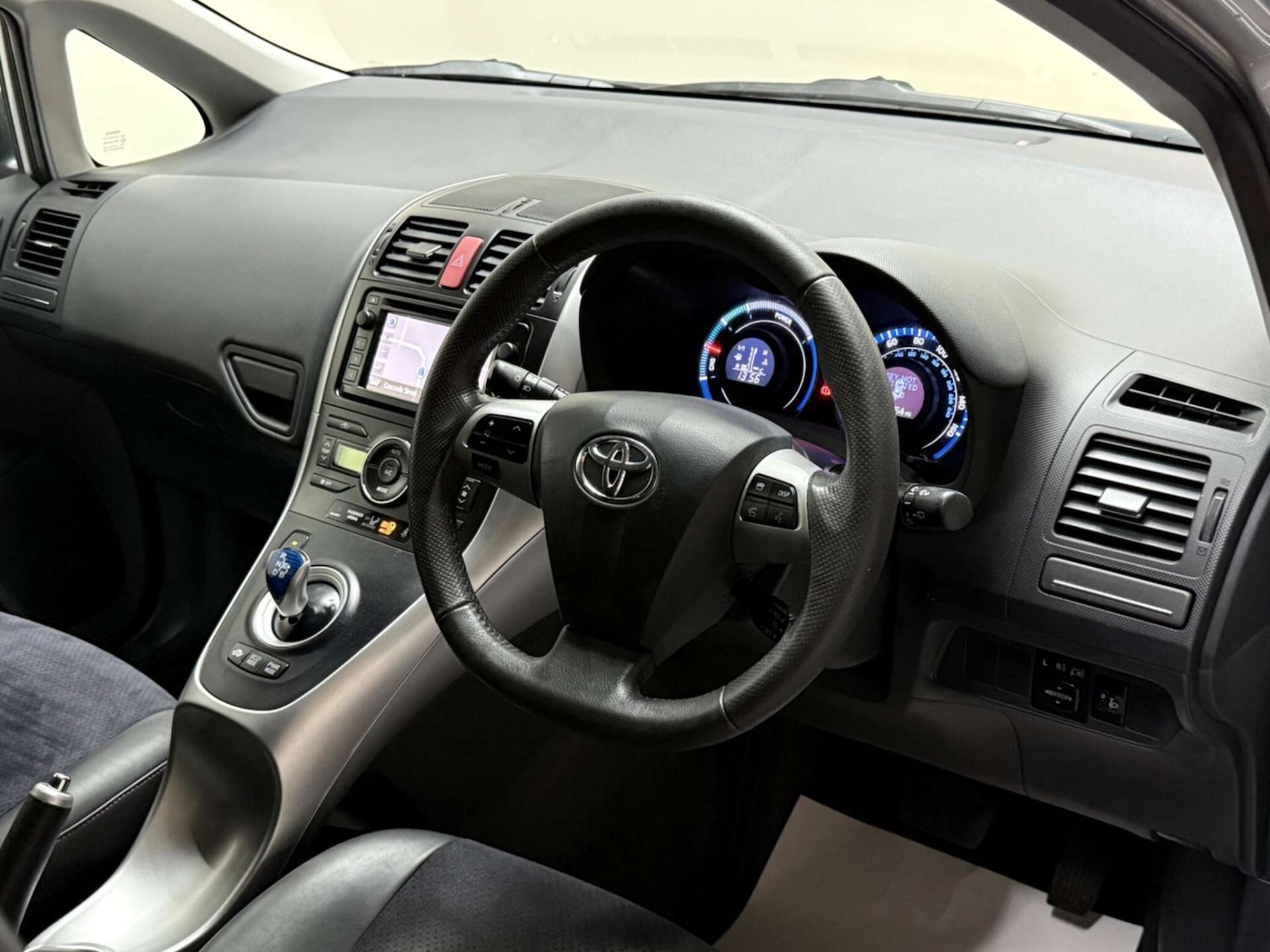 Used Toyota Auris 2012 for sale - 76180961: Photo 13