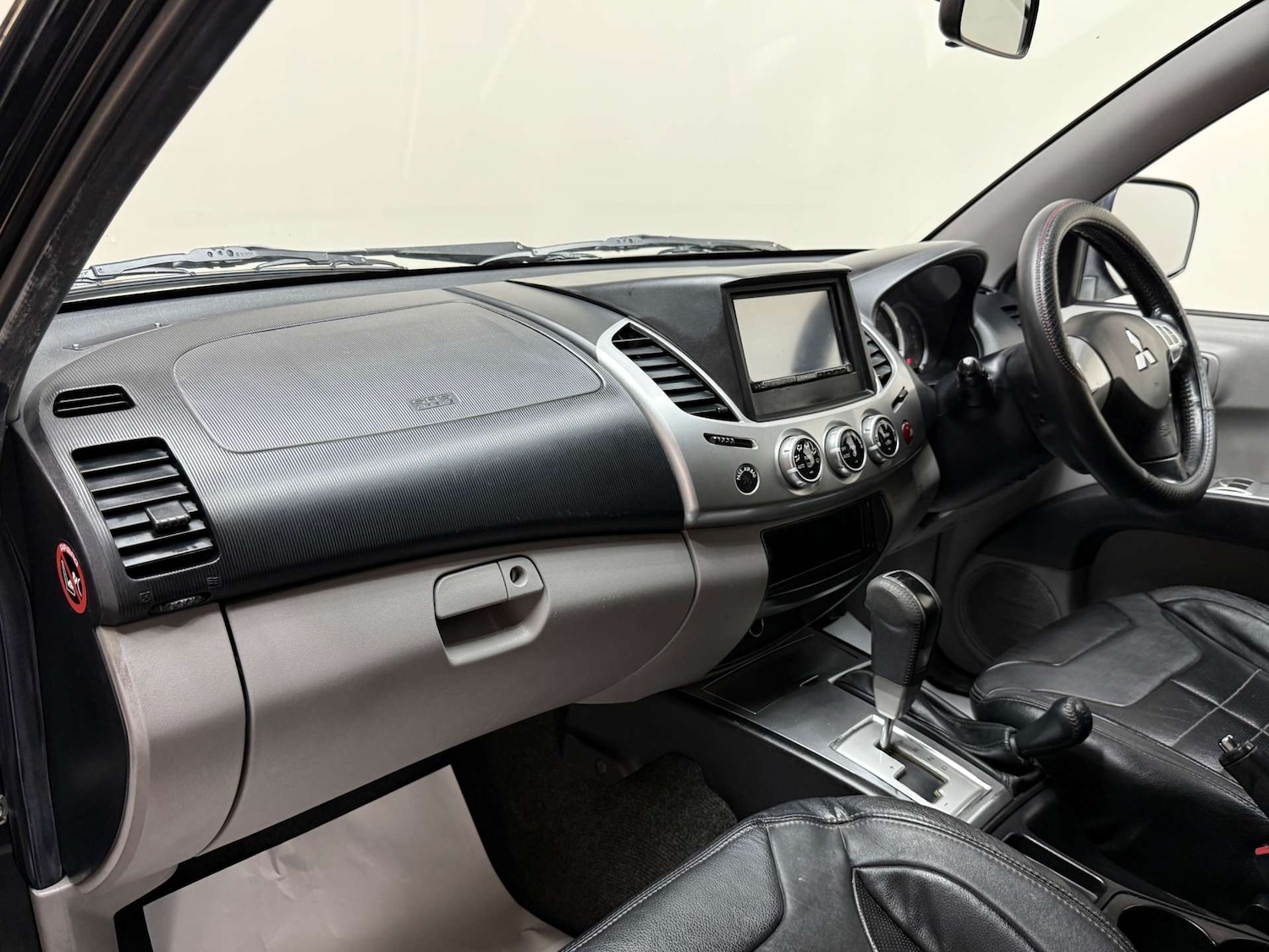 Used Mitsubishi L200 2010 for sale - 76583424: Photo 31