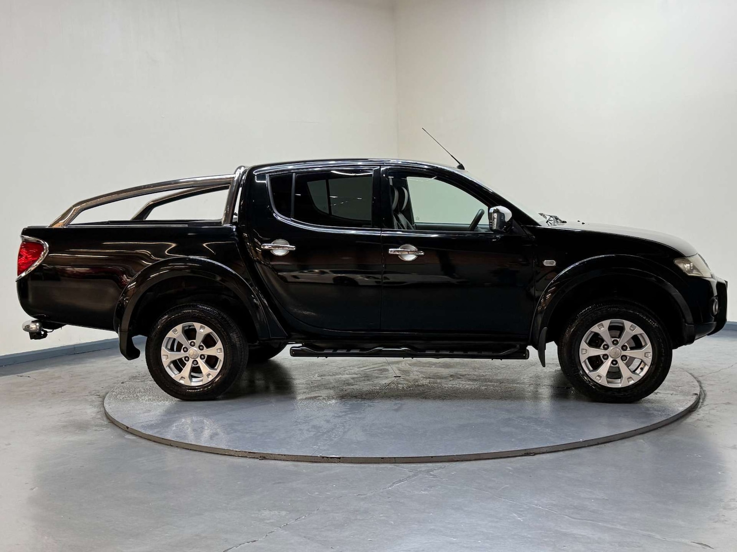 Used Mitsubishi L200 2010 for sale - 76583424: Photo 4