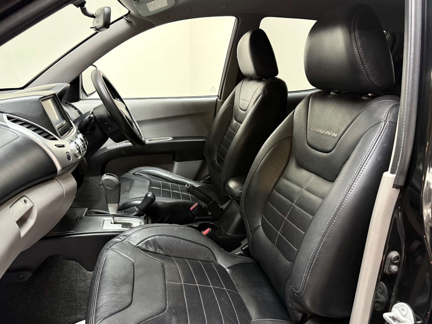 Used Mitsubishi L200 2010 for sale - 76583424: Photo 62