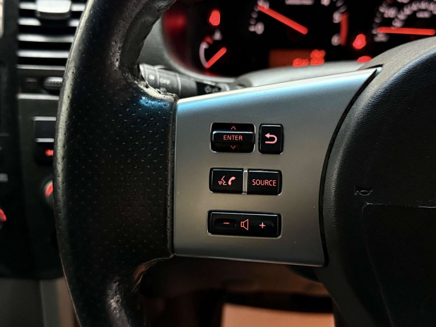 Used Nissan Navara 2015 for sale - 76601075: Photo 18