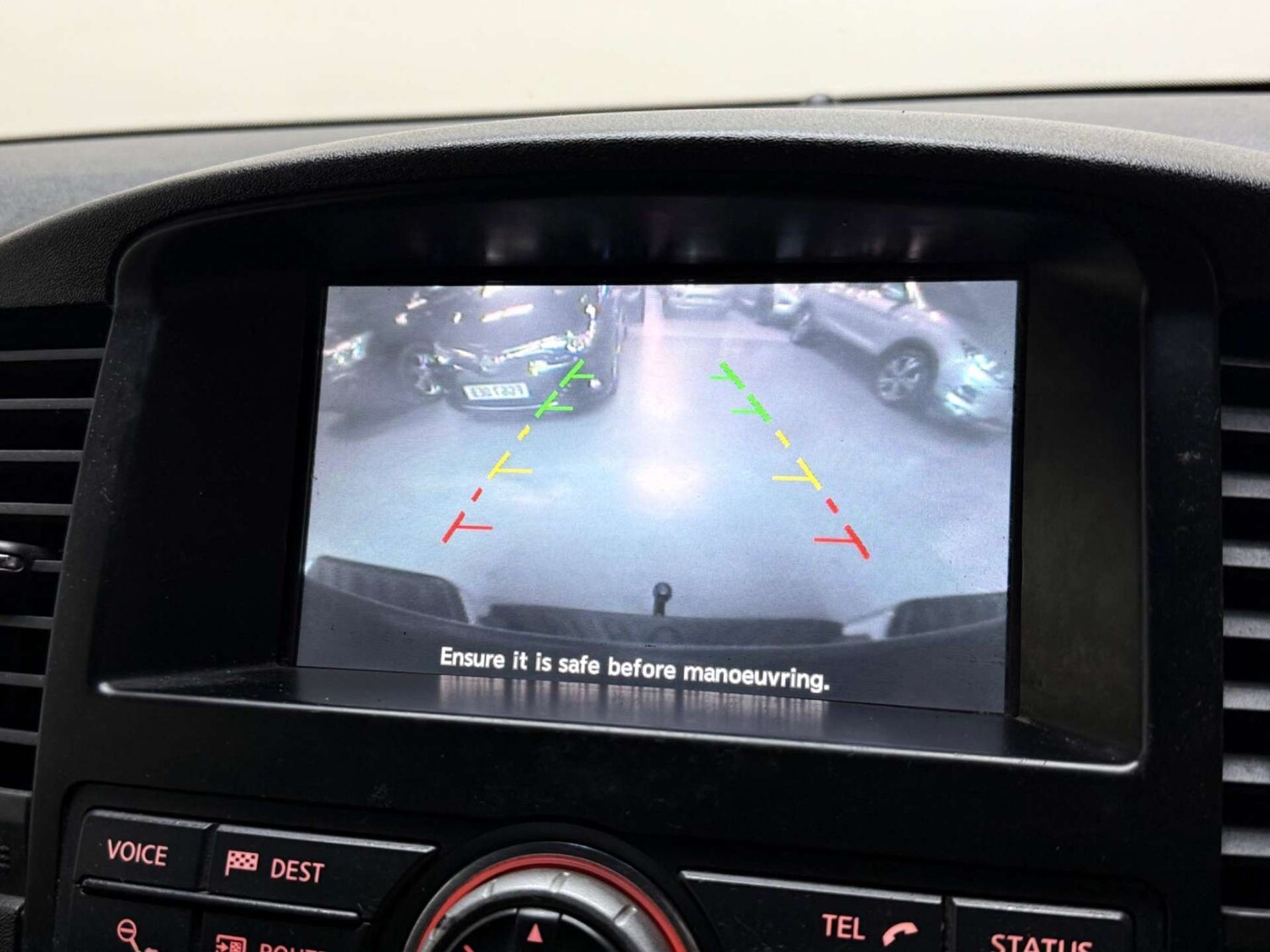 Used Nissan Navara 2015 for sale - 76601075: Photo 22