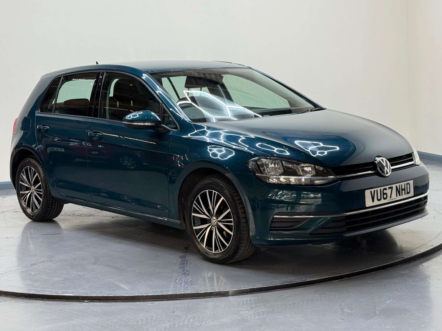 Used Volkswagen Golf 2017 for sale - 76600927: Photo 13