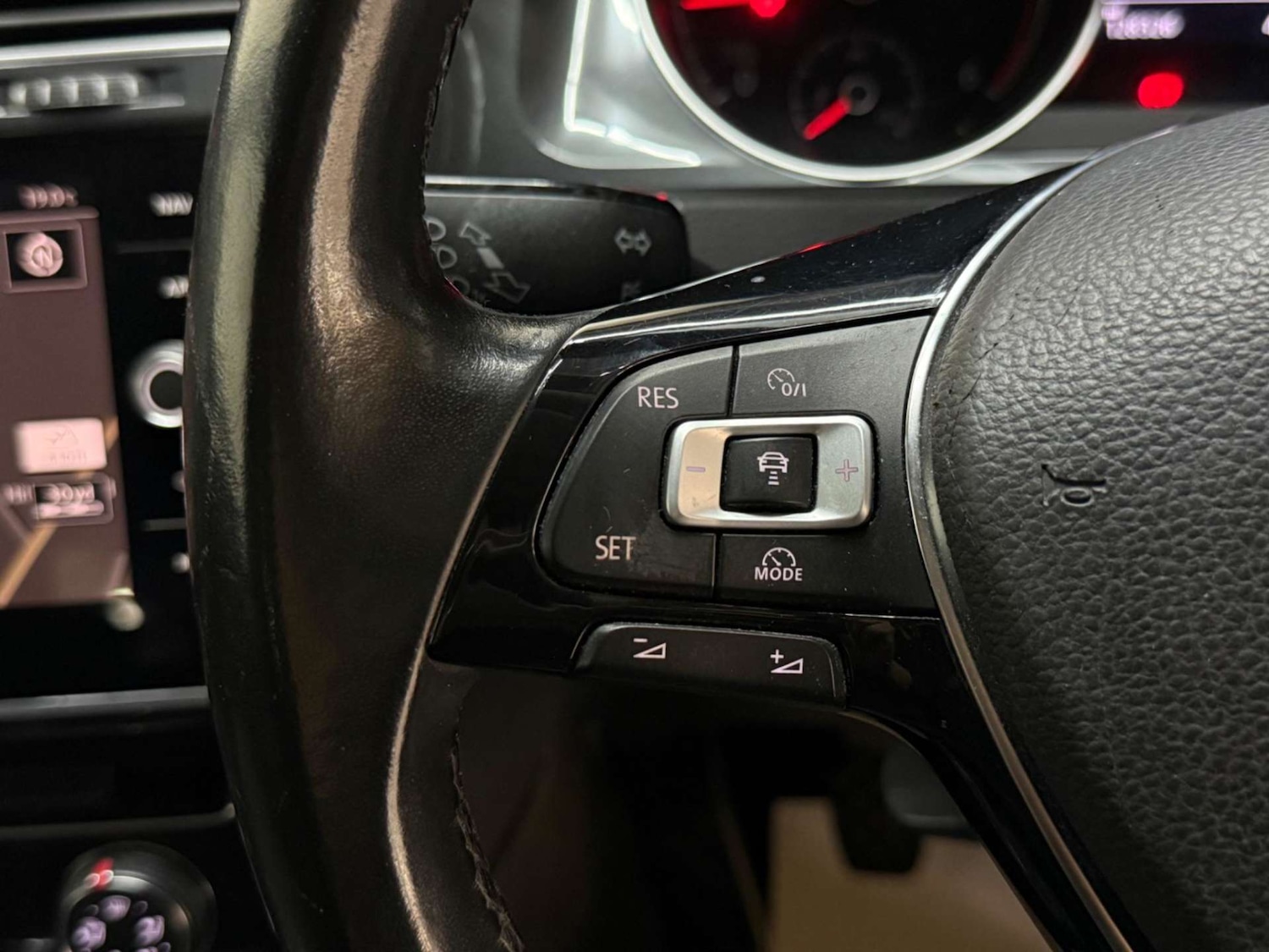 Used Volkswagen Golf 2017 for sale - 76600927: Photo 19