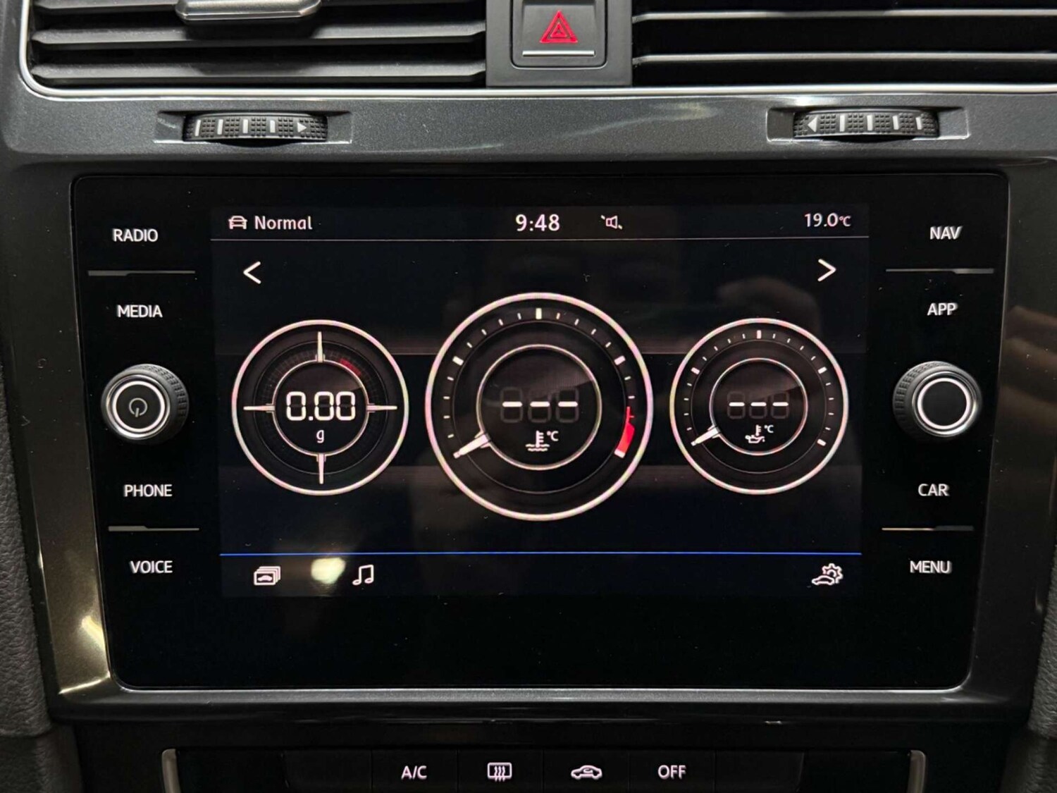 Used Volkswagen Golf 2017 for sale - 76600927: Photo 25