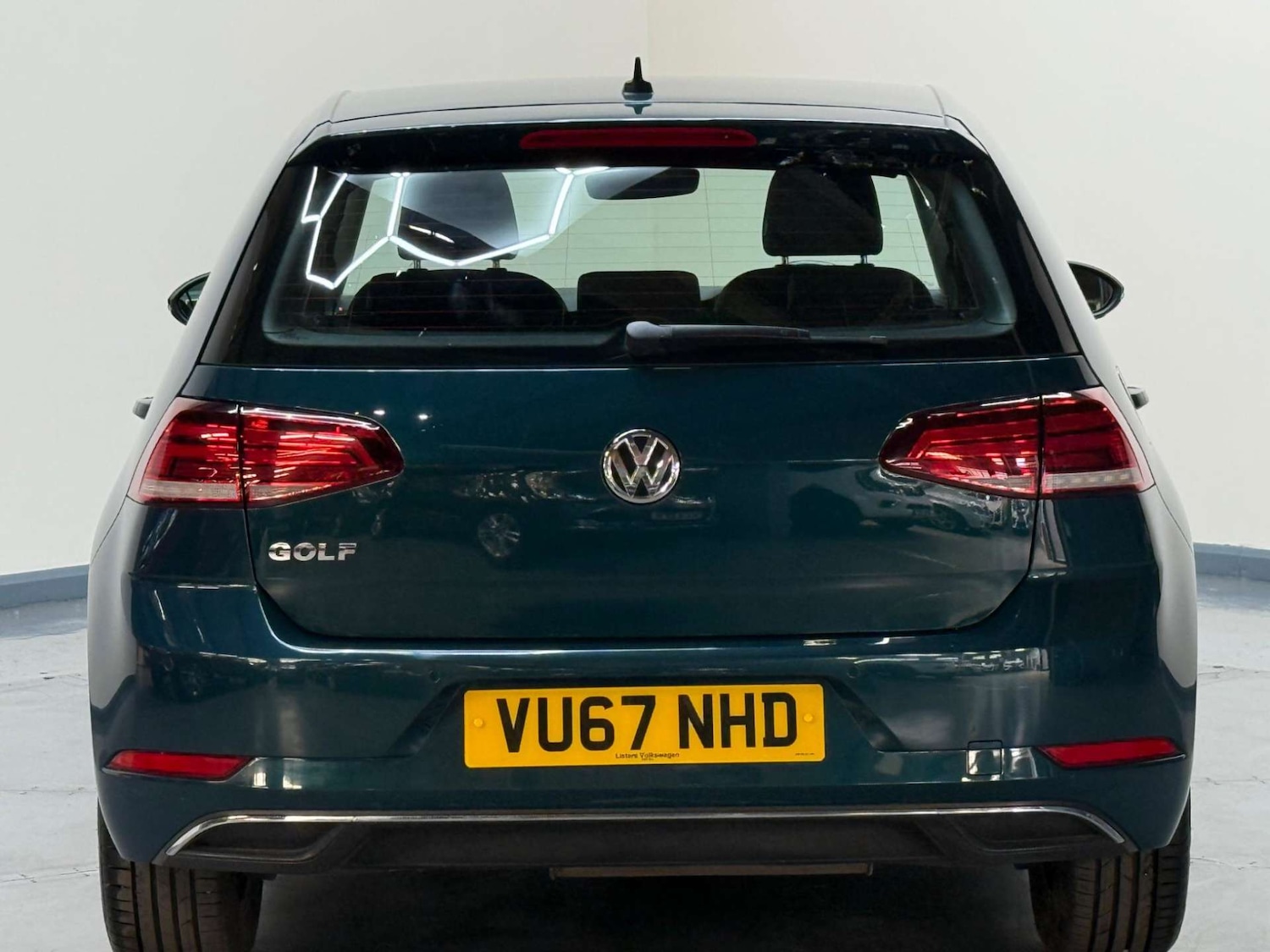 Used Volkswagen Golf 2017 for sale - 76600927: Photo 69