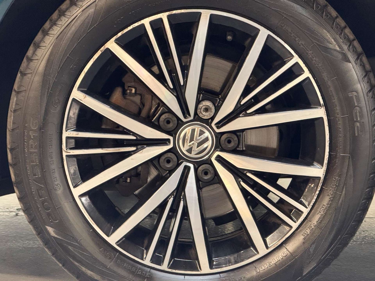 Used Volkswagen Golf 2017 for sale - 76600927: Photo 72