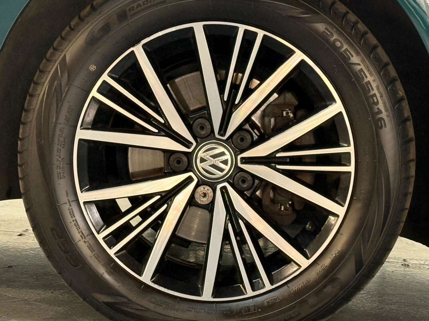 Used Volkswagen Golf 2017 for sale - 76600927: Photo 74