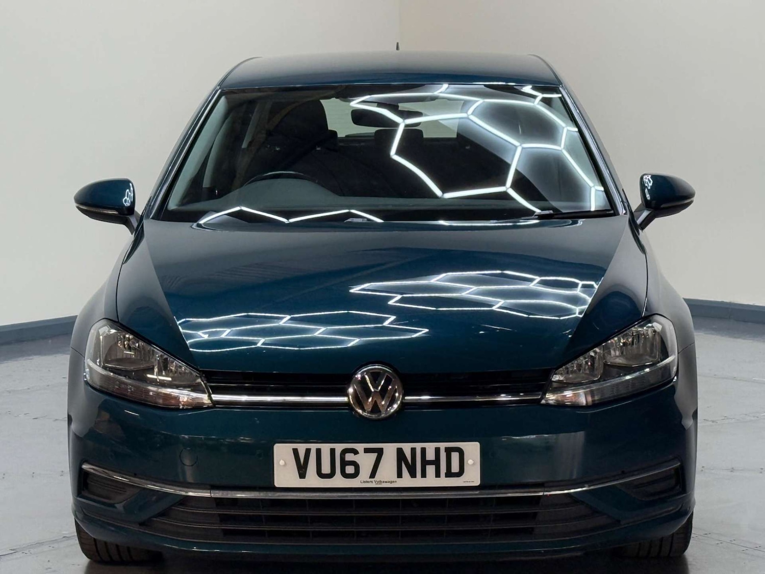 Used Volkswagen Golf 2017 for sale - 76600927: Photo 8