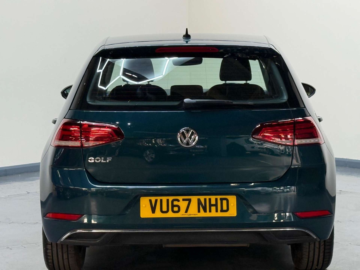 Used Volkswagen Golf 2017 for sale - 76600927: Photo 9