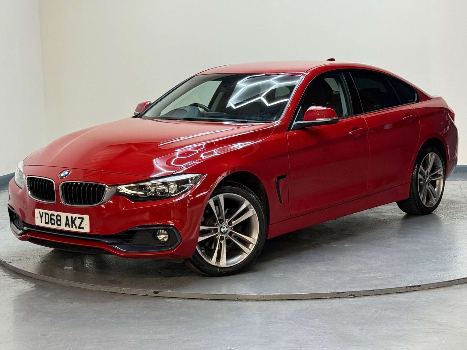 Used BMW 4 Series 2018 for sale - 76181047: Photo 2