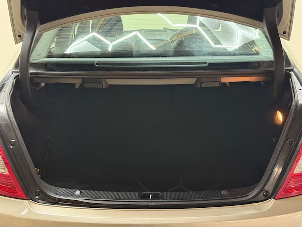 Used Mercedes-Benz C Class 2010 for sale - 76181031: Photo 10