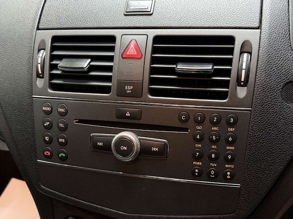 Used Mercedes-Benz C Class 2010 for sale - 76181031: Photo 21