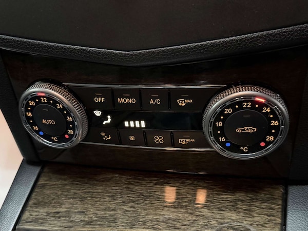 Used Mercedes-Benz C Class 2010 for sale - 76181031: Photo 22