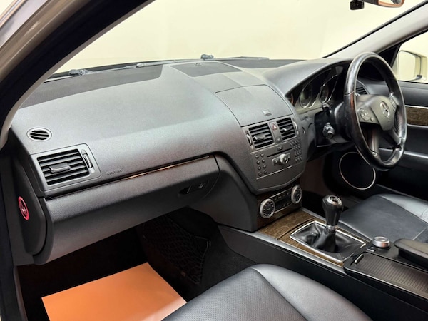 Used Mercedes-Benz C Class 2010 for sale - 76181031: Photo 31