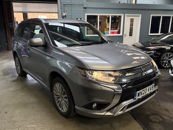2020 (20) - 2.4h TwinMotor 13.8kWh Dynamic CVT 4WD Euro 6 (s/s) 5dr