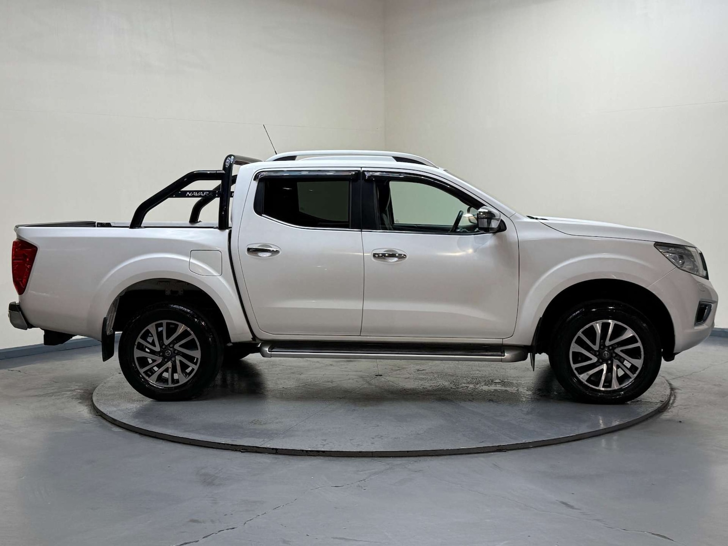 Used Nissan Navara 2017 for sale - 77261411: Photo 11