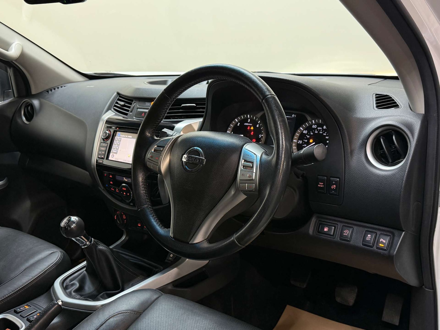 Used Nissan Navara 2017 for sale - 77261411: Photo 13